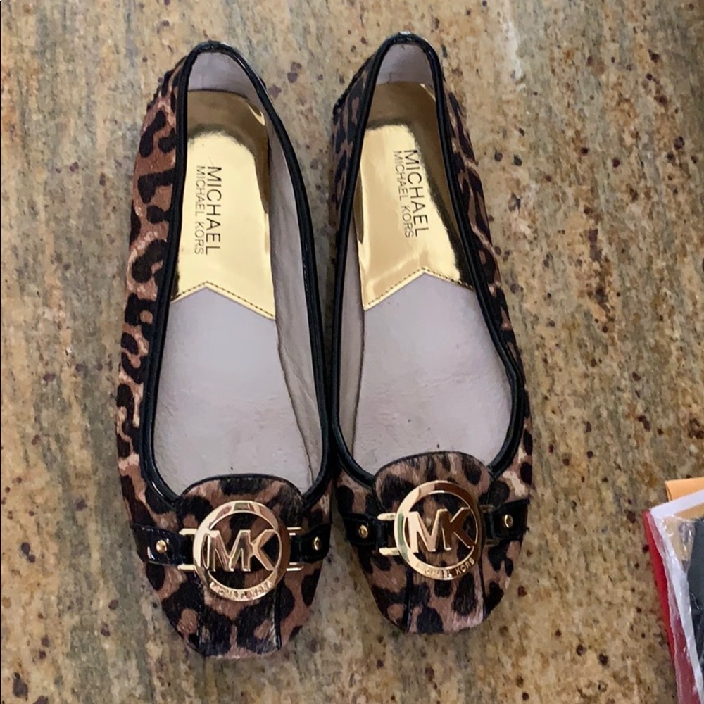 Micheal Kors flats